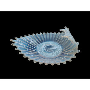 Vintage Fostoria Heirloom White Opalescent Handled (Rolled End) Bon Bon Dish